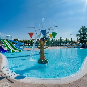 Del Garda Village And 4* Peschiera del Garda